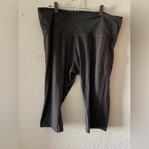 Athleta Elation Capri (no pockets) 3x